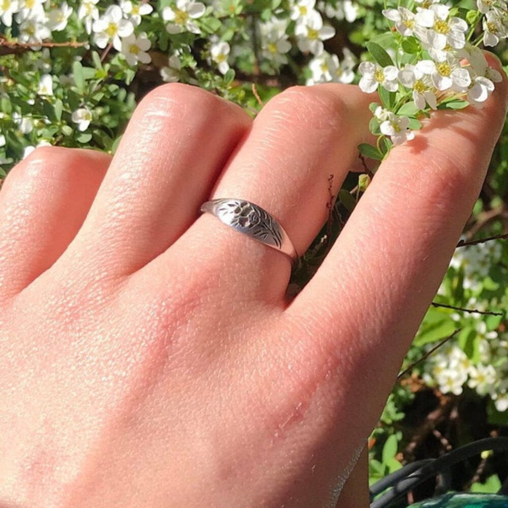 925 Silver Plated Flower Carved Unique Vintage Rings for Women, L027 - Picture 2 of 5